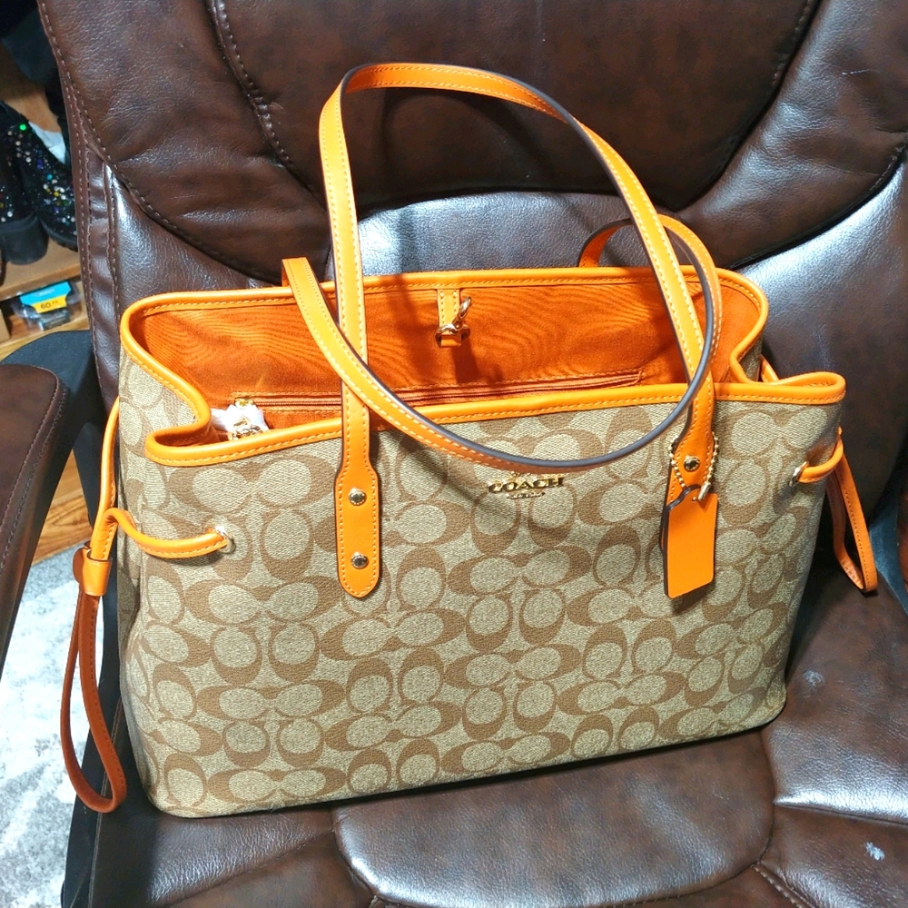 NWT Coach Tote